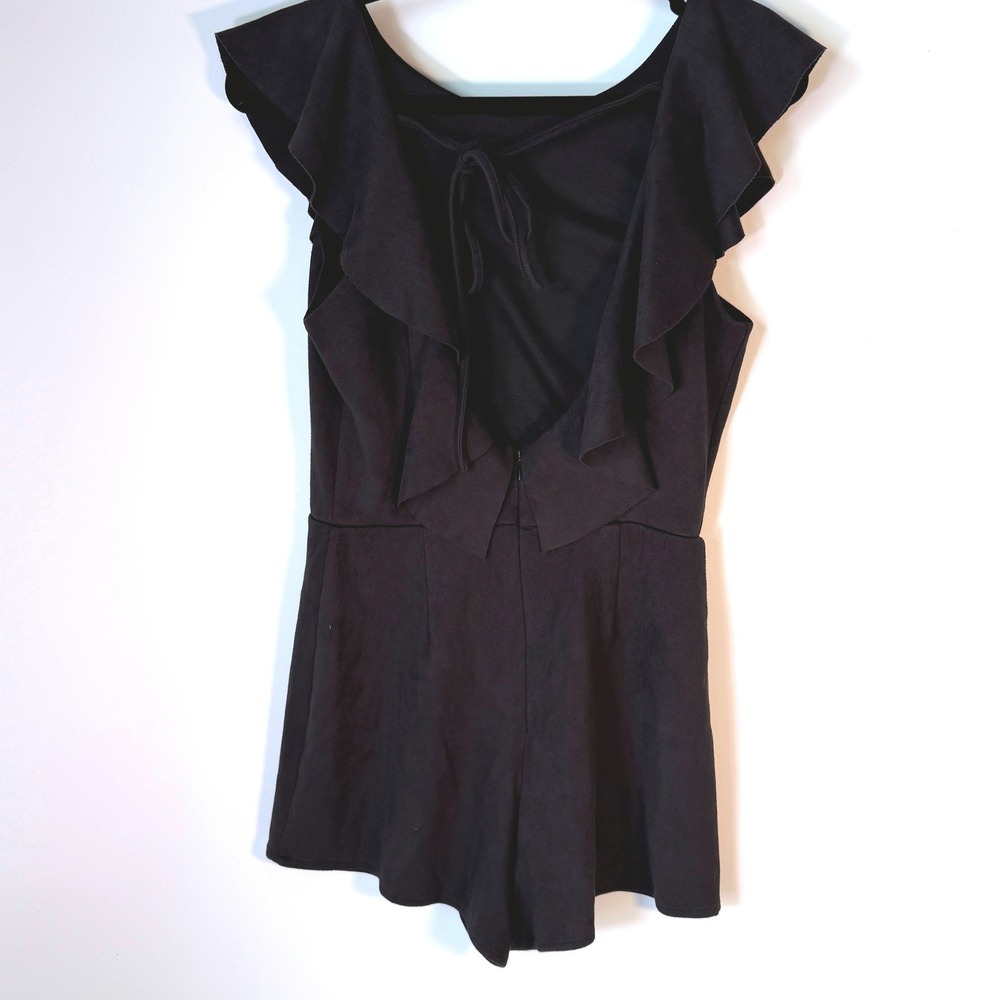 She Sky Black Ruffle Sleeve Tie Back‎ Shorts Romper Suede Feel Size S